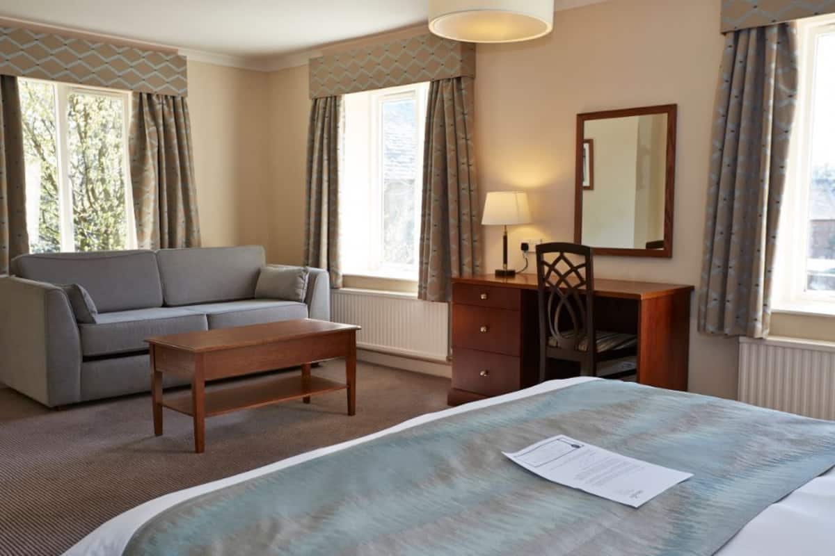 Family Room (for 4) | Desk, iron/ironing board, free cots/infant beds, free WiFi