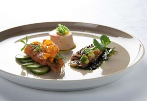 Frokost og middag serveres