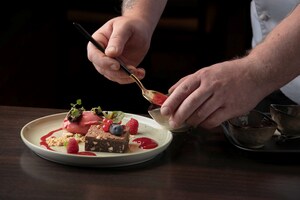 Frokost og middag serveres