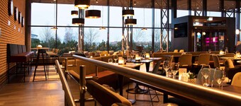 Park Inn by Radisson Oslo Airport Hotel West