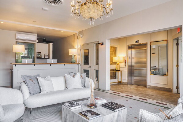 Reception - The Windsor Hotel by Hoco Hotels Collection (Stratford)