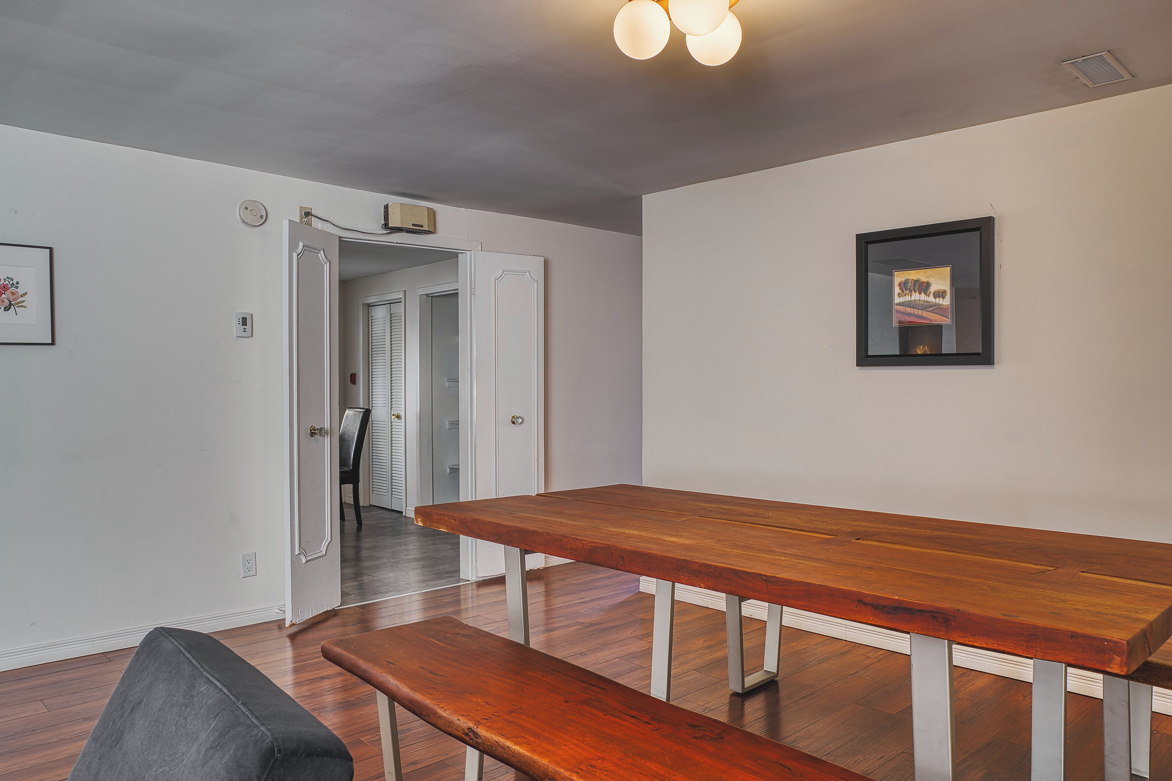 Appartement Signature | Aire de séjour | Téléviseur de 40 po avec télévision numérique, Netflix, Hulu