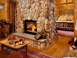 Premium Suite, Hot Tub, Lake View (Birch) | Premium bedding, in-room safe, individually decorated