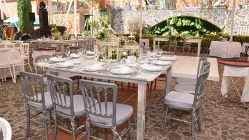 Área de bodas al aire libre