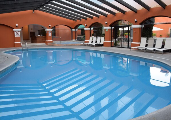 Indoor pool, outdoor pool
