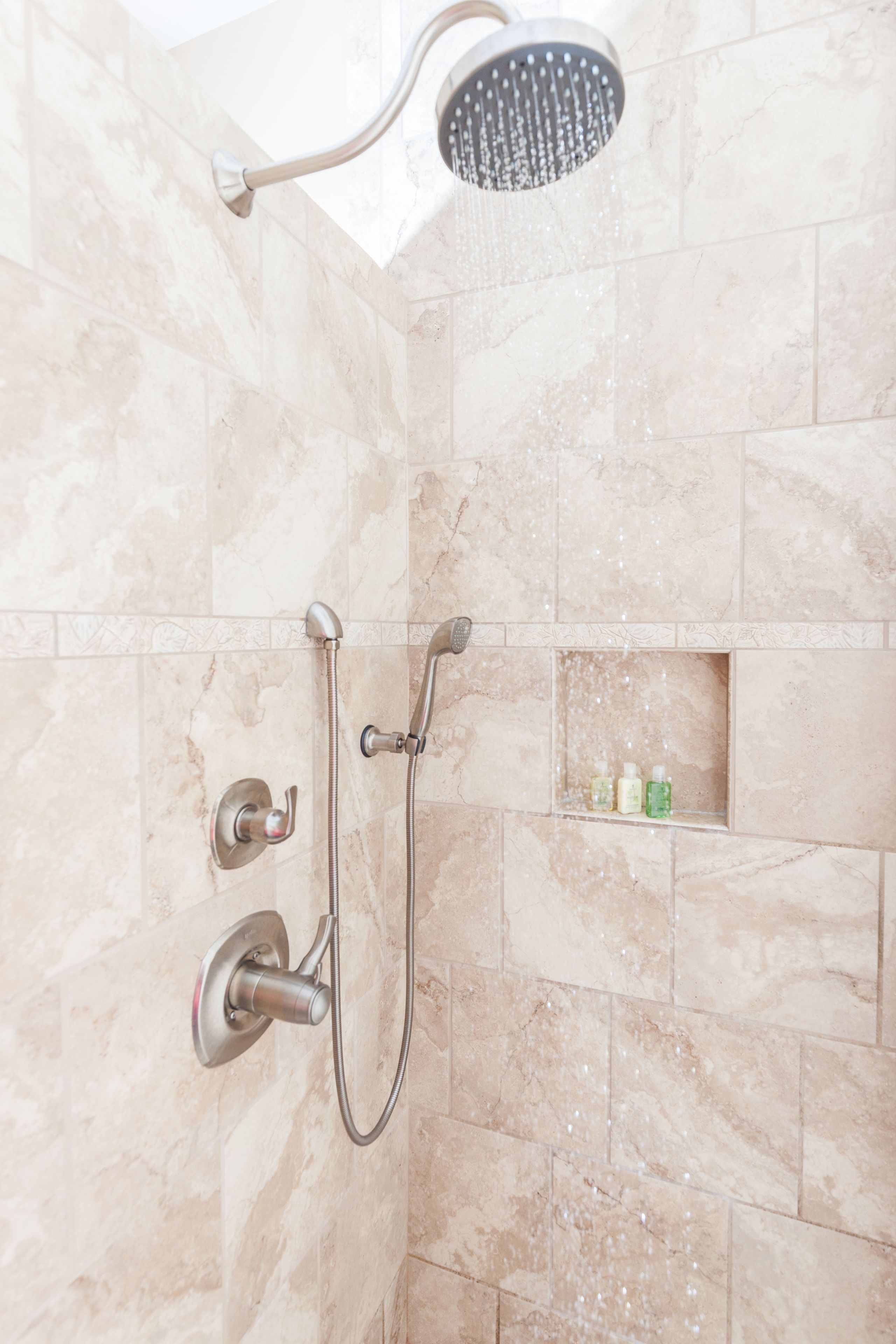 Suite, 1 King-Bett, Nichtraucher (King Suite) | Dusche im Bad