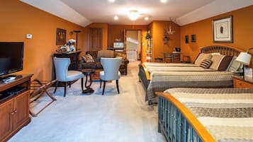 Suite, 2 Queen Beds, Non Smoking (Loft Suite)