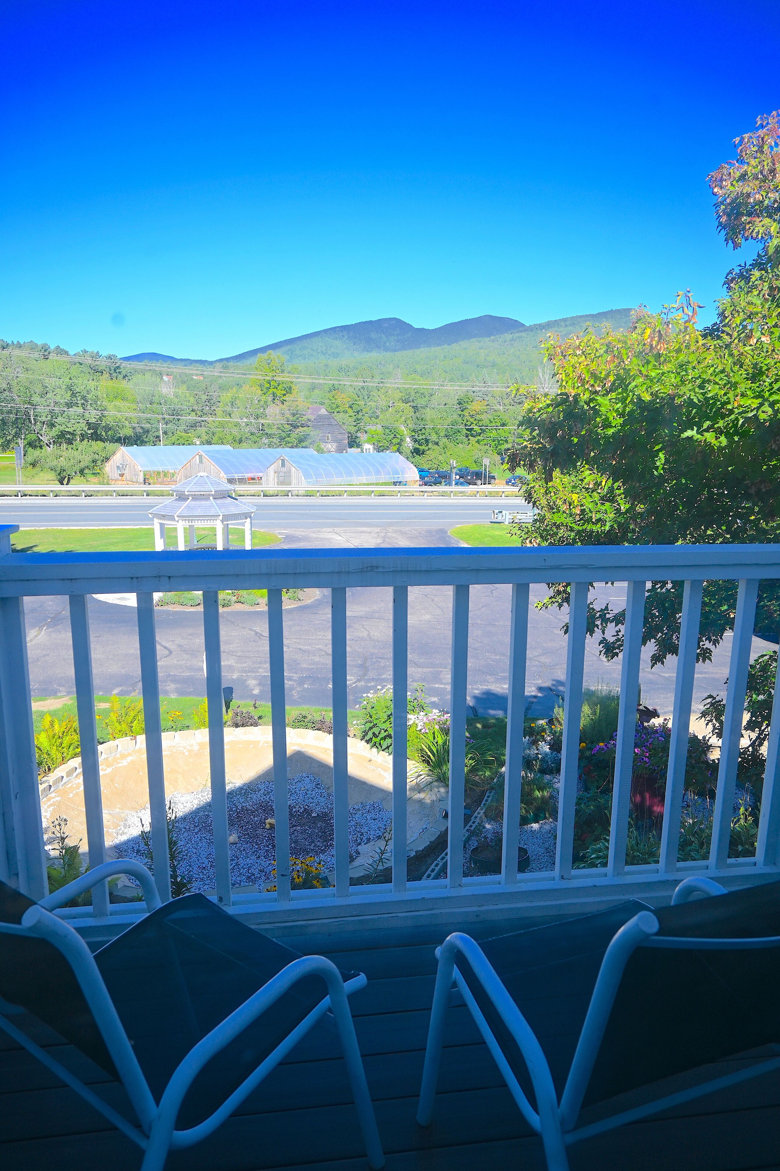 room | premium bedding, iron/ironing board, cots/infant beds, rollaway beds