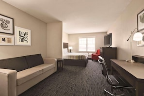 Suite, 1 Bedroom, Accessible, Non Smoking | Premium bedding, in-room safe, soundproofing, iron/ironing board - Country Inn & Suites by Radisson, Tampa/Brandon, FL (Tampa)