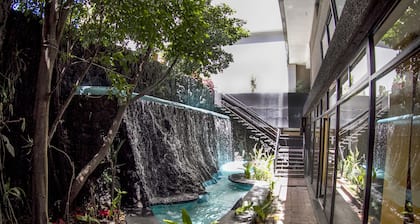 El Diplomatico Hotel