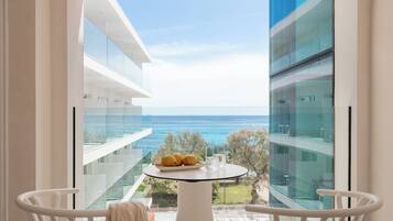 Deluxe Room, Partial Sea View | Terrace/patio