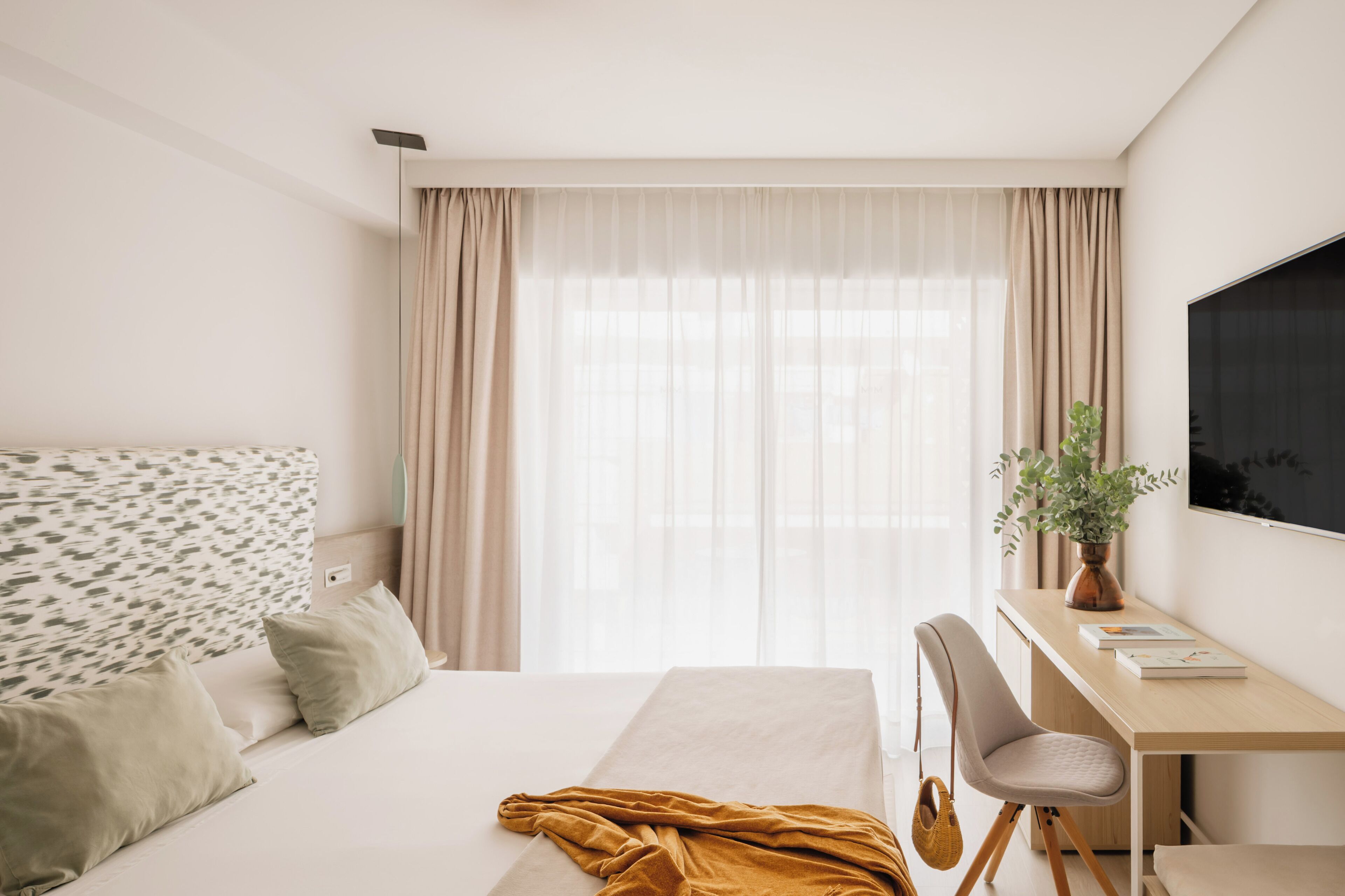 Superior Room | Minibar, free WiFi, bed sheets