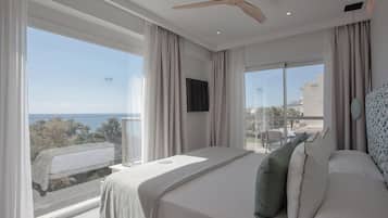 Superior Room, Sea View | 1 bedroom, minibar, free WiFi, bed sheets