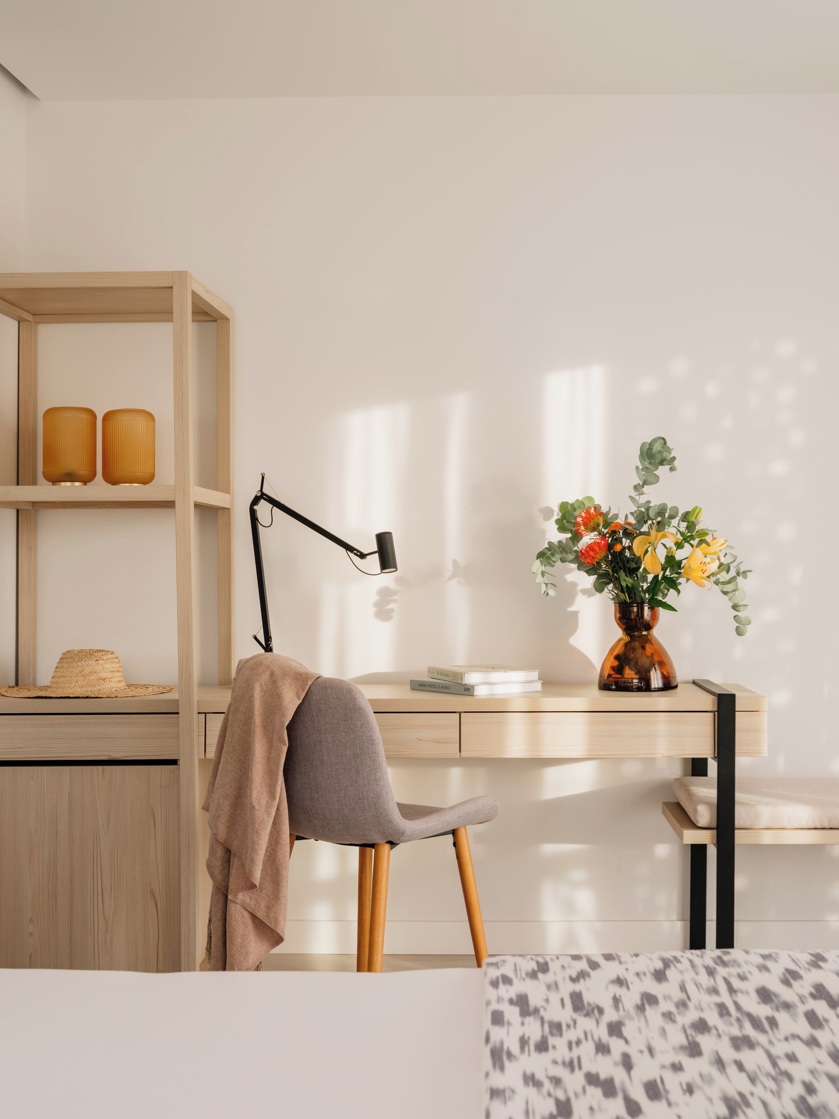 Minibar, free WiFi, bed sheets