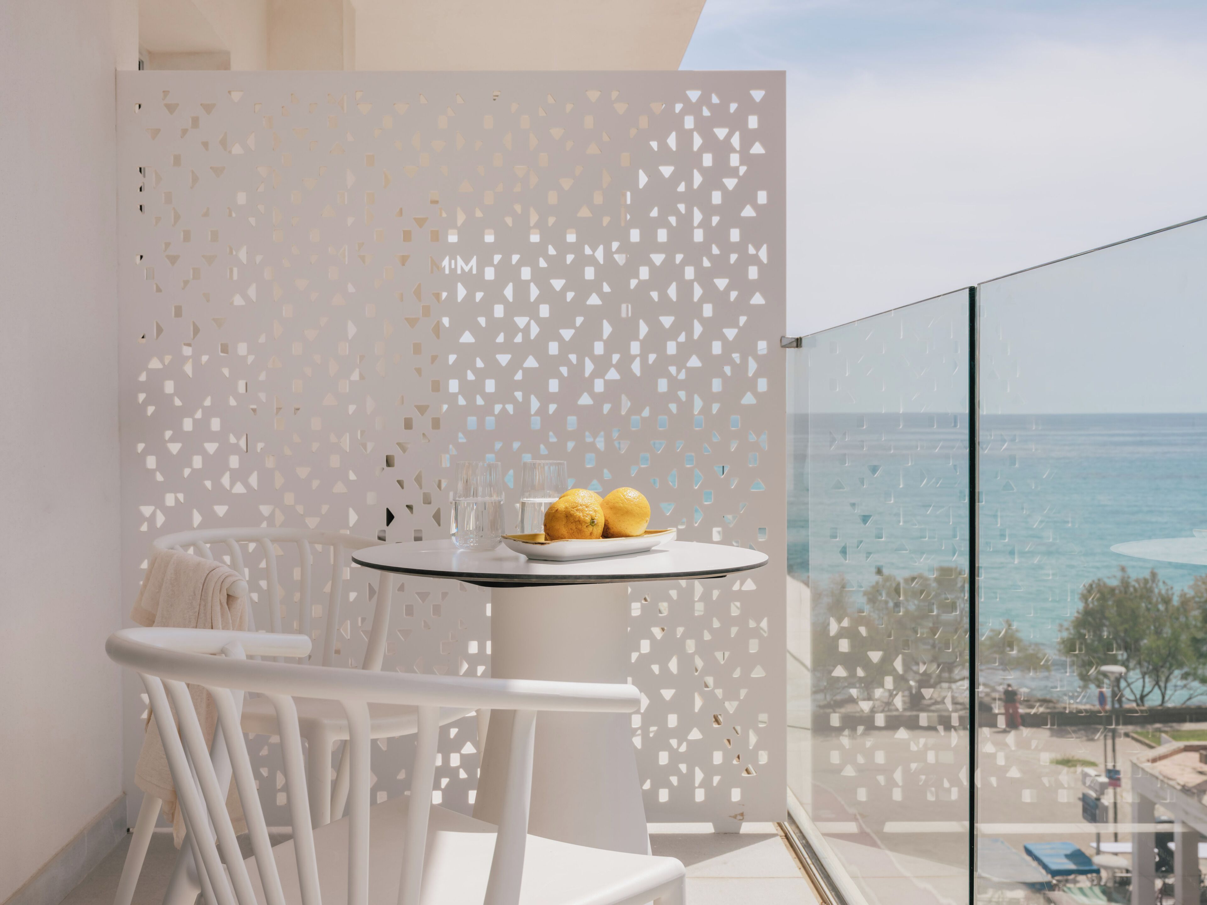 Rom – deluxe, delvis sjøutsikt | Terrasse/patio