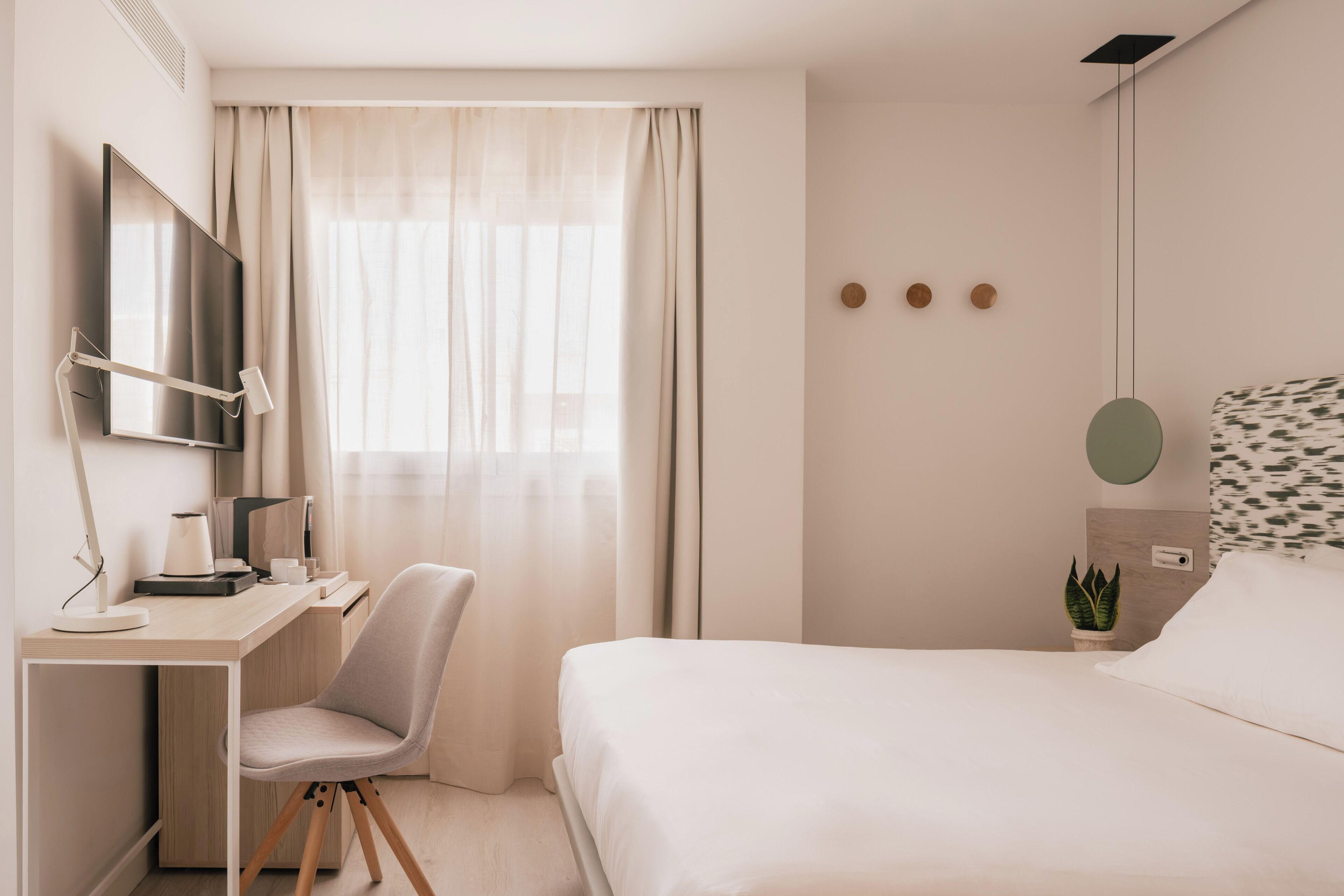 Superior Single Room, 1 Queen Bed