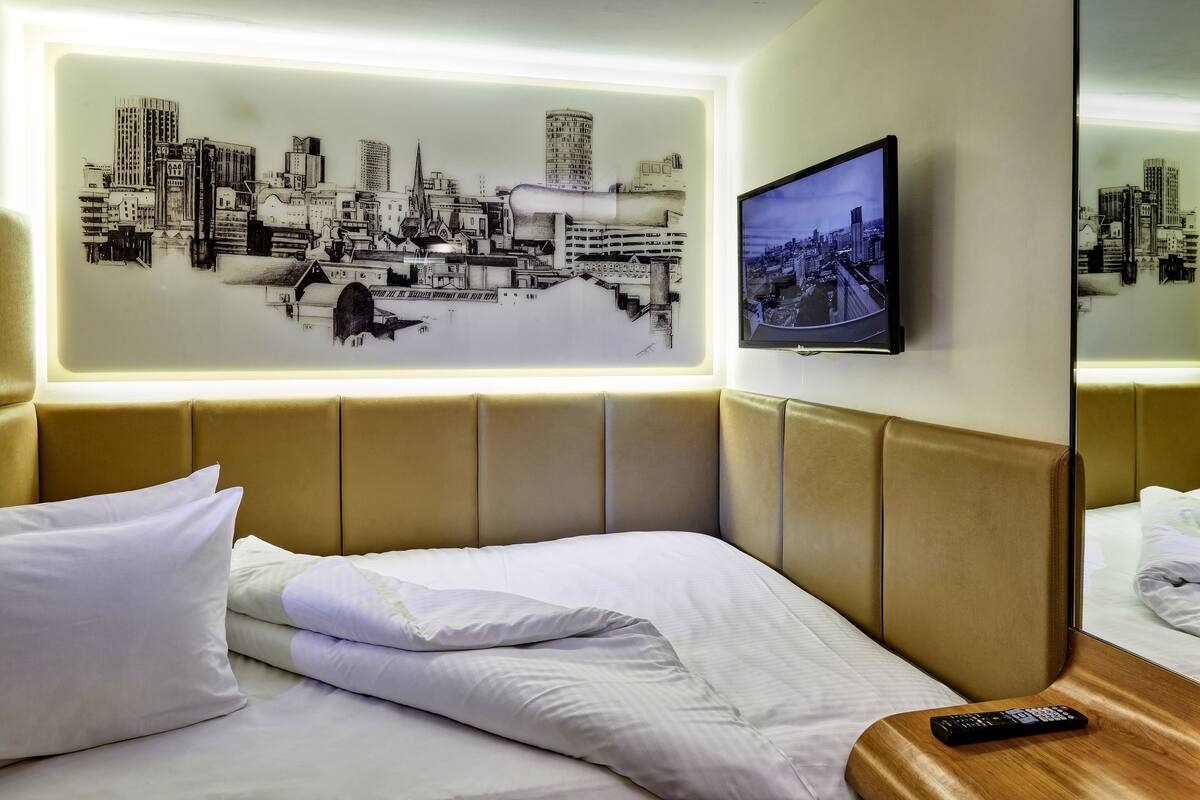 Standard Double Room, No Windows