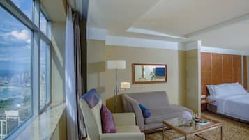 Business Suite, 1 Single Bed | Minibar, in-room safe, desk, soundproofing