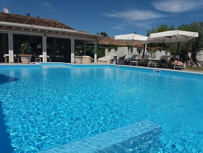 Relais Villa Roncuzzi