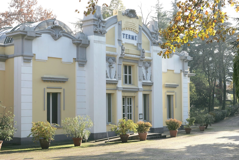 Hotel Terme Salvarola by null