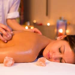 Couples treatment room(s), sauna, hot tub, steam room