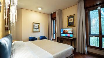 Superior Double or Twin Room, Park View | View from room