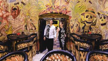 Bar sur le toit, restauration en plein air, ouvert tous les jours