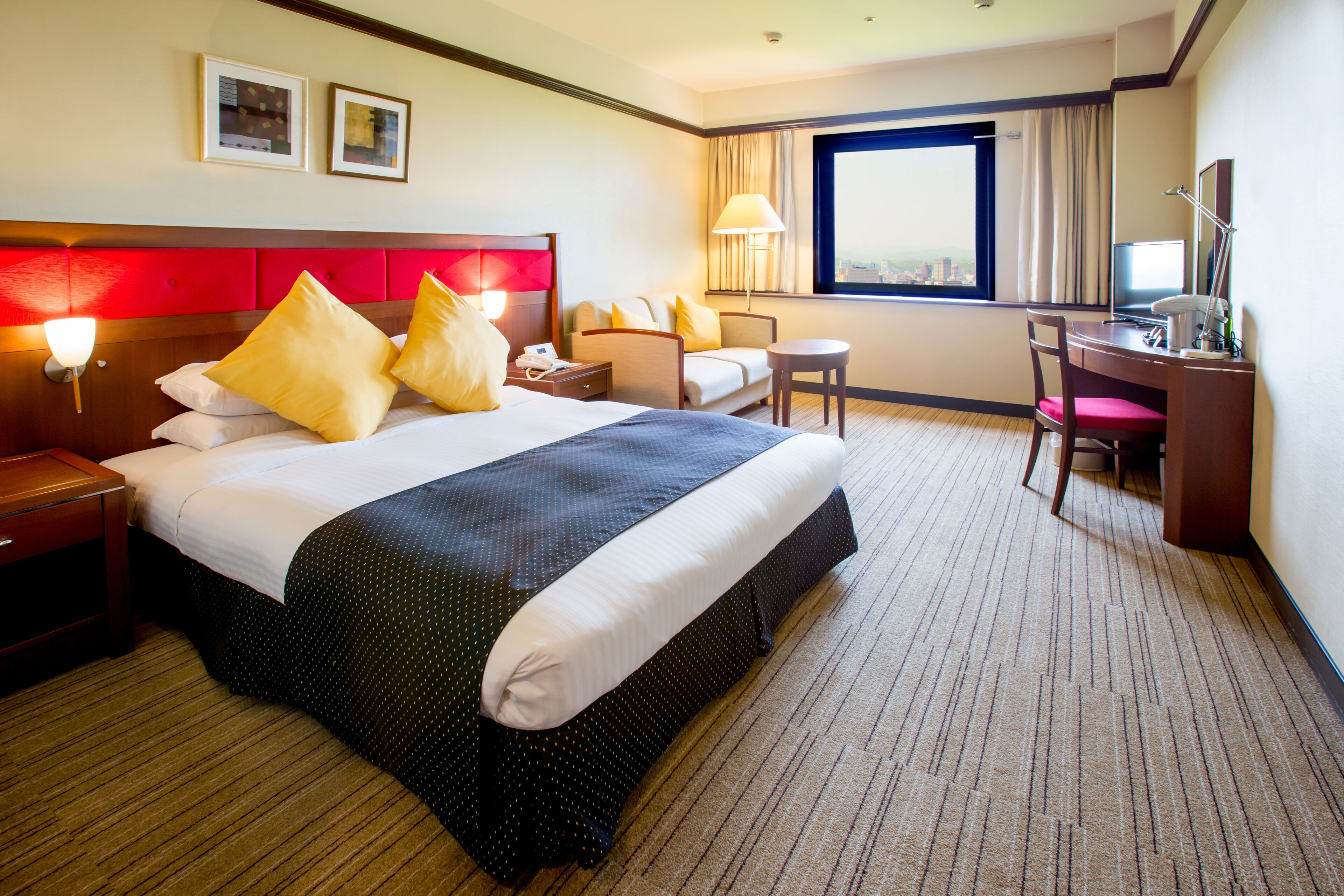 double room, 1 double bed, city view | 1 bedroom, down duvets, in-room safe, desk