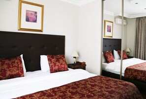 Junior-sviitti | 2 makuuhuonetta, egyptinpuuvillaiset lakanat, ylelliset vuodevaatteet