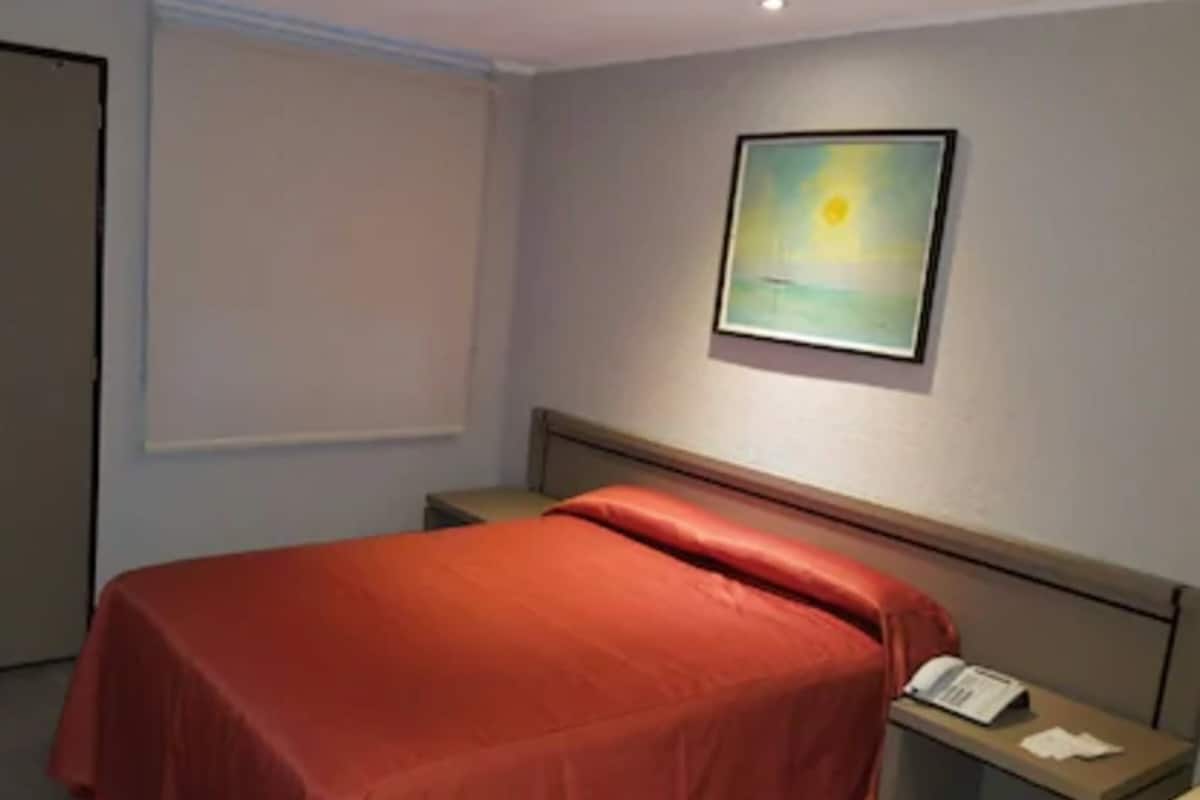 Superior Double Room, 1 Double Bed, Private Bathroom | Free WiFi, bed sheets