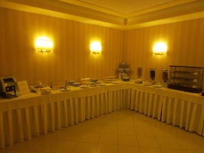 Restaurant - Joyfull (Naples)