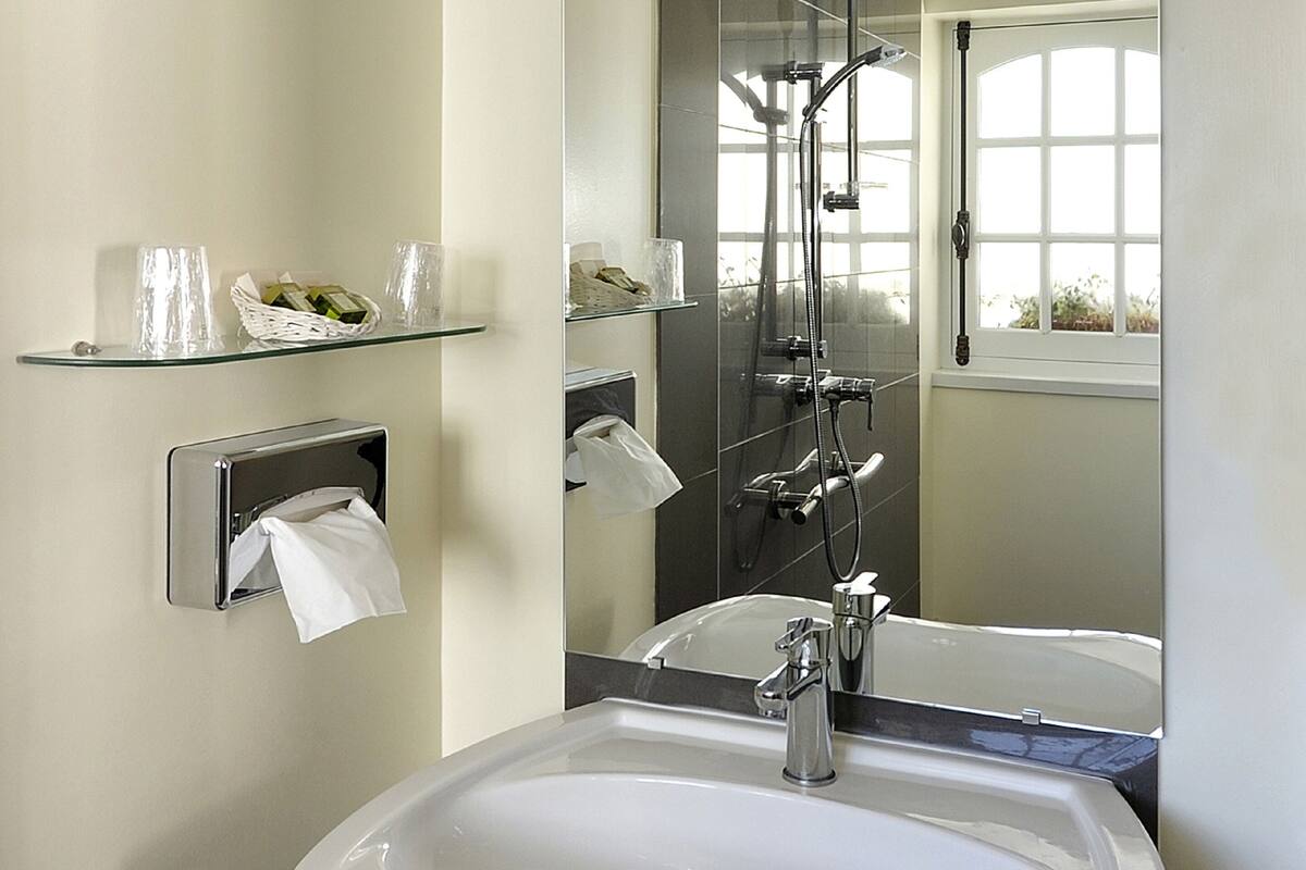 free toiletries, hair dryer, towels