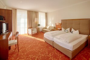 Premium bedding, minibar, in-room safe, desk - Hotel Mohren (Oberstdorf)