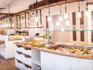 Breakfast buffet - BE BIO Hotel be active (Toenning)