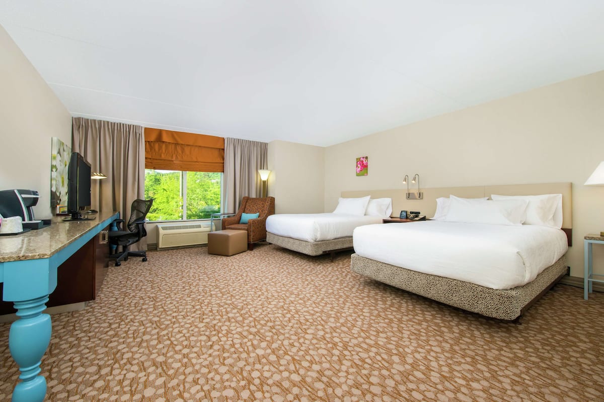 Room, 2 Queen Beds, Accessible (Mobility & Hearing, Roll-in Shower) | Hypo-allergenic bedding, in-room safe, desk, blackout drapes