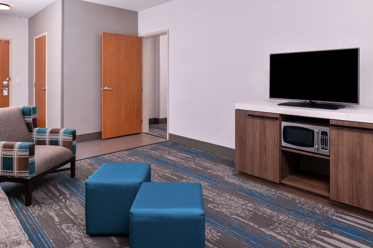 32-Zoll-Flachbildfernseher mit Kabelempfang, Fernseher