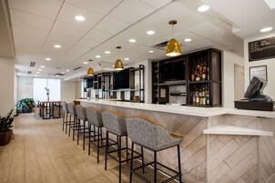Bar (en la propiedad)