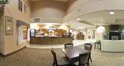 Holiday Inn Express Delano by IHG