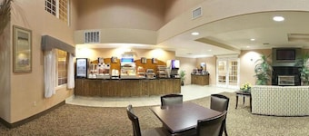 Holiday Inn Express Delano by IHG