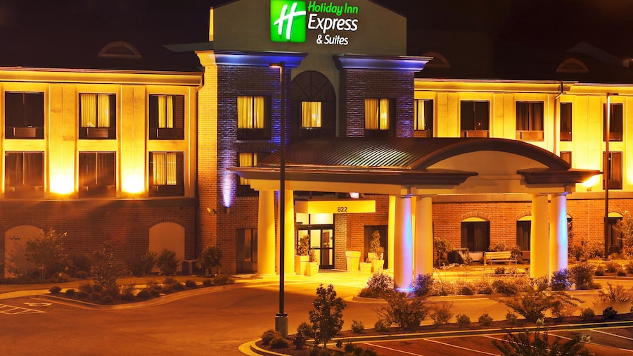 Holiday Inn Express Hotel & Suites Dyersburg by IHG
