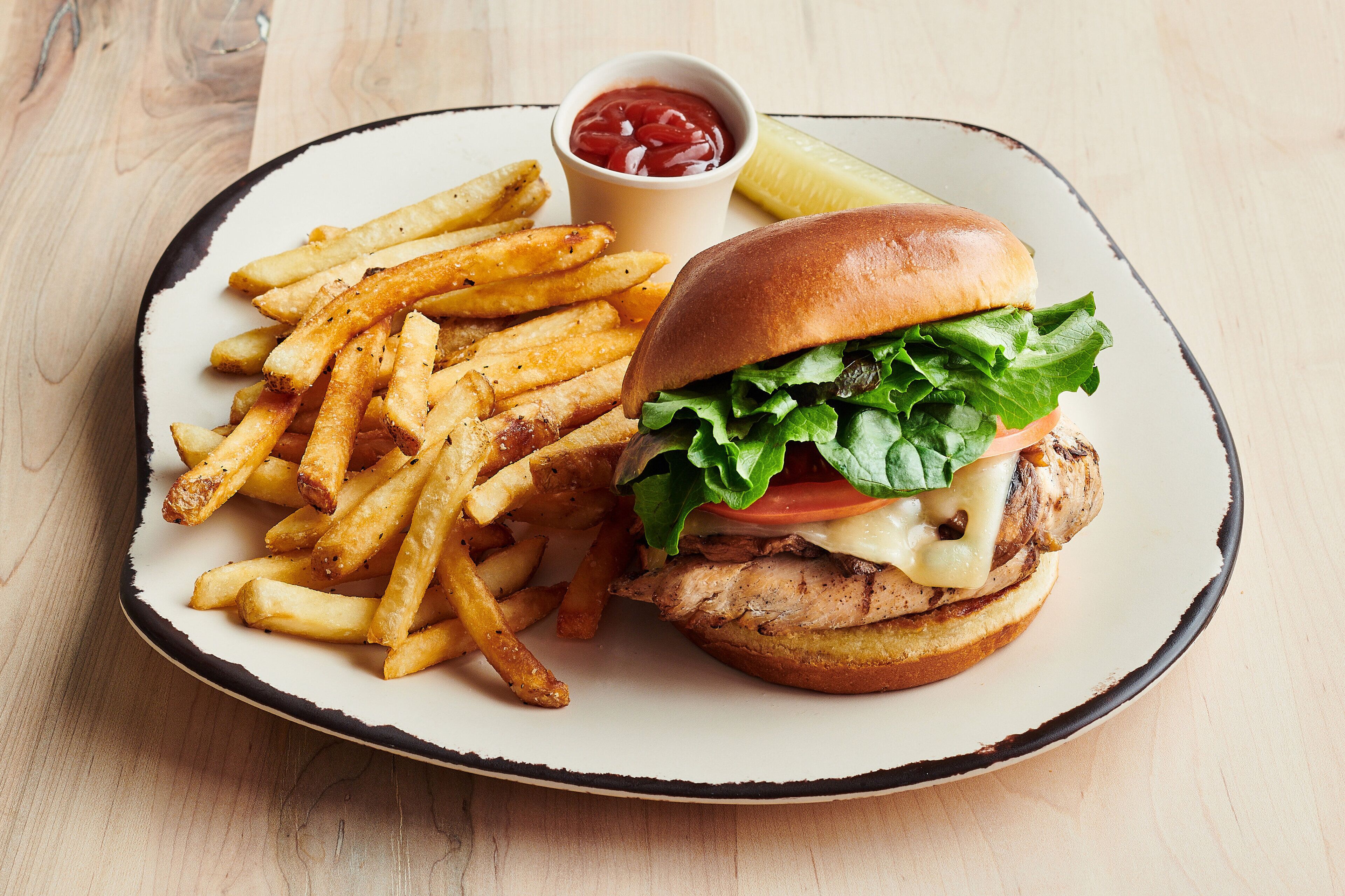 تقديم الإفطار والعشاء، الأطباق الأمريكية