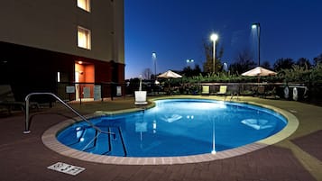 Outdoor pool, open 8:00 AM to 9:00 PM, pool umbrellas, pool loungers