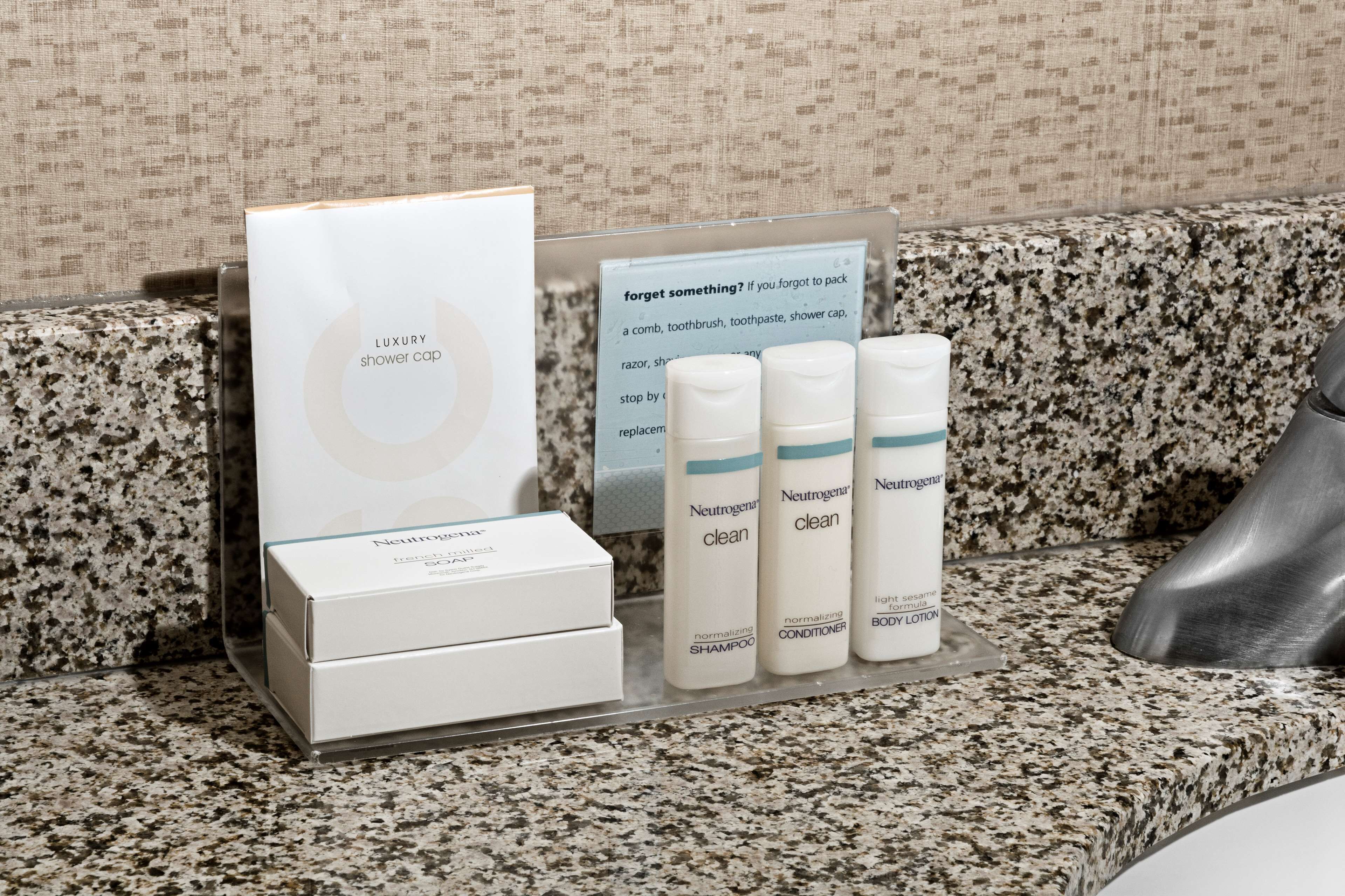 combined shower/bathtub, free toiletries, hair dryer, towels