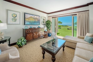 Living area - Waipouli Beach Resorts & Spa Kauai by OUTRIGGER (Kapaa)