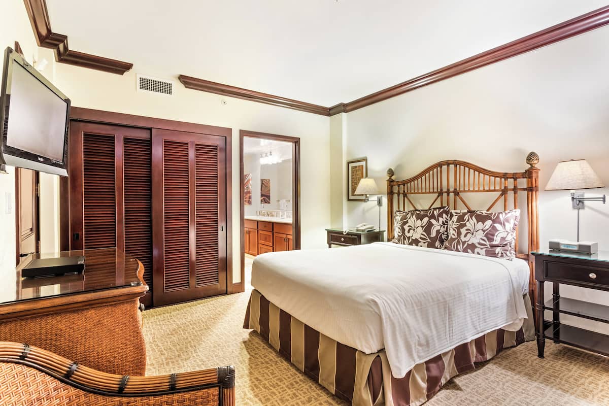 ห้องพัก, 2 ห้องนอน, วิวสวน (Unit C104, 3Bath) | ตู้นิรภัยในห้องพัก, พื้นที่ทำงานแบบใช้แล็ปท็อป, ผ้าม่านกันแสง