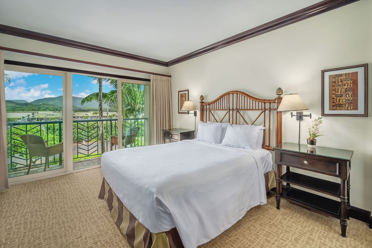 คอนโด, 2 ห้องนอน (Town View, 3Bath) | ตู้นิรภัยในห้องพัก, พื้นที่ทำงานแบบใช้แล็ปท็อป, ผ้าม่านกันแสง
