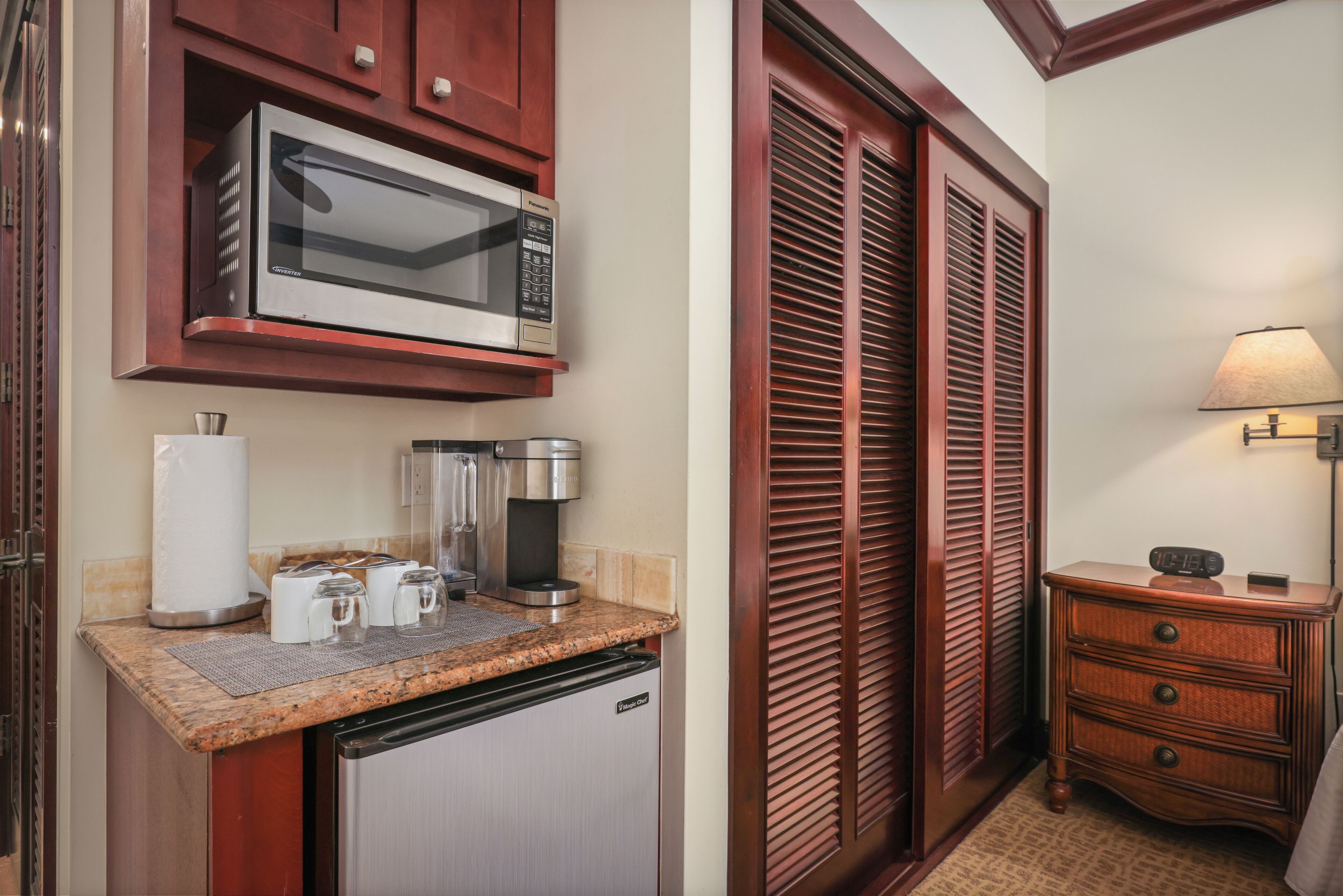 studio, 1 king bed | coffee and/or coffee maker