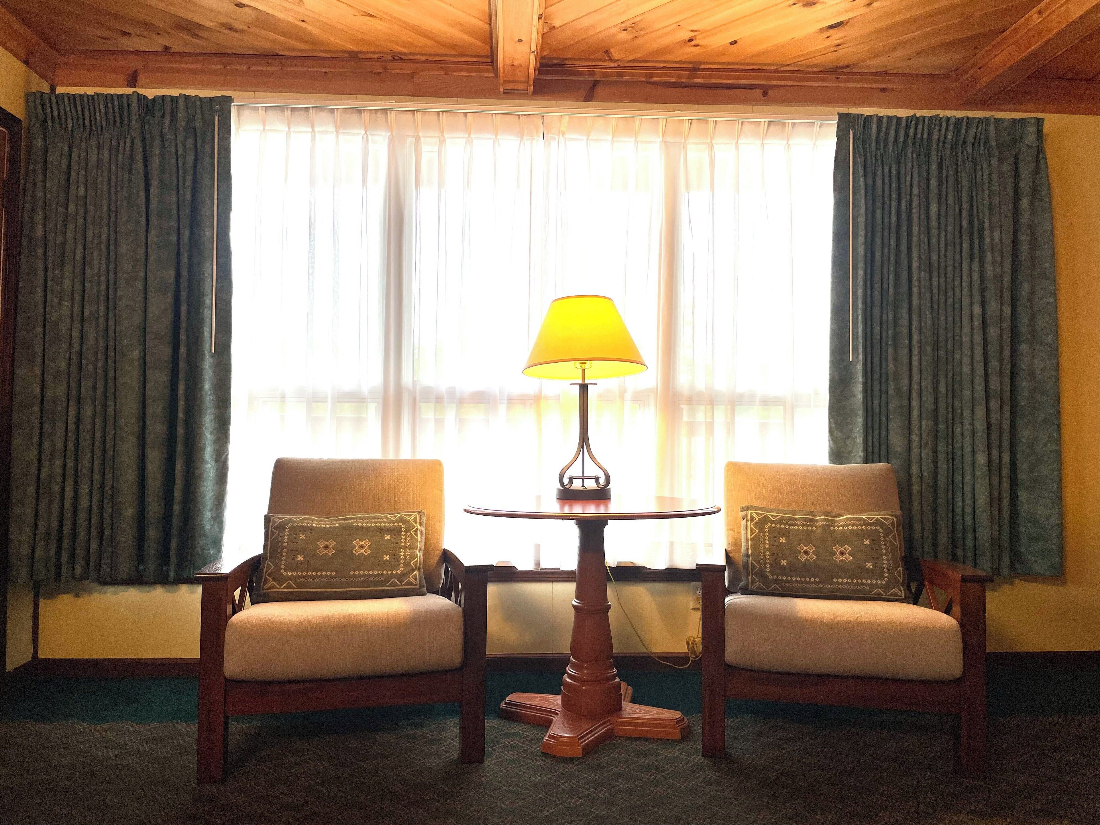 Photo - Lake Crest Inn