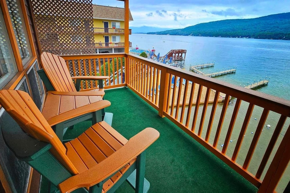 Lake Crest Inn
