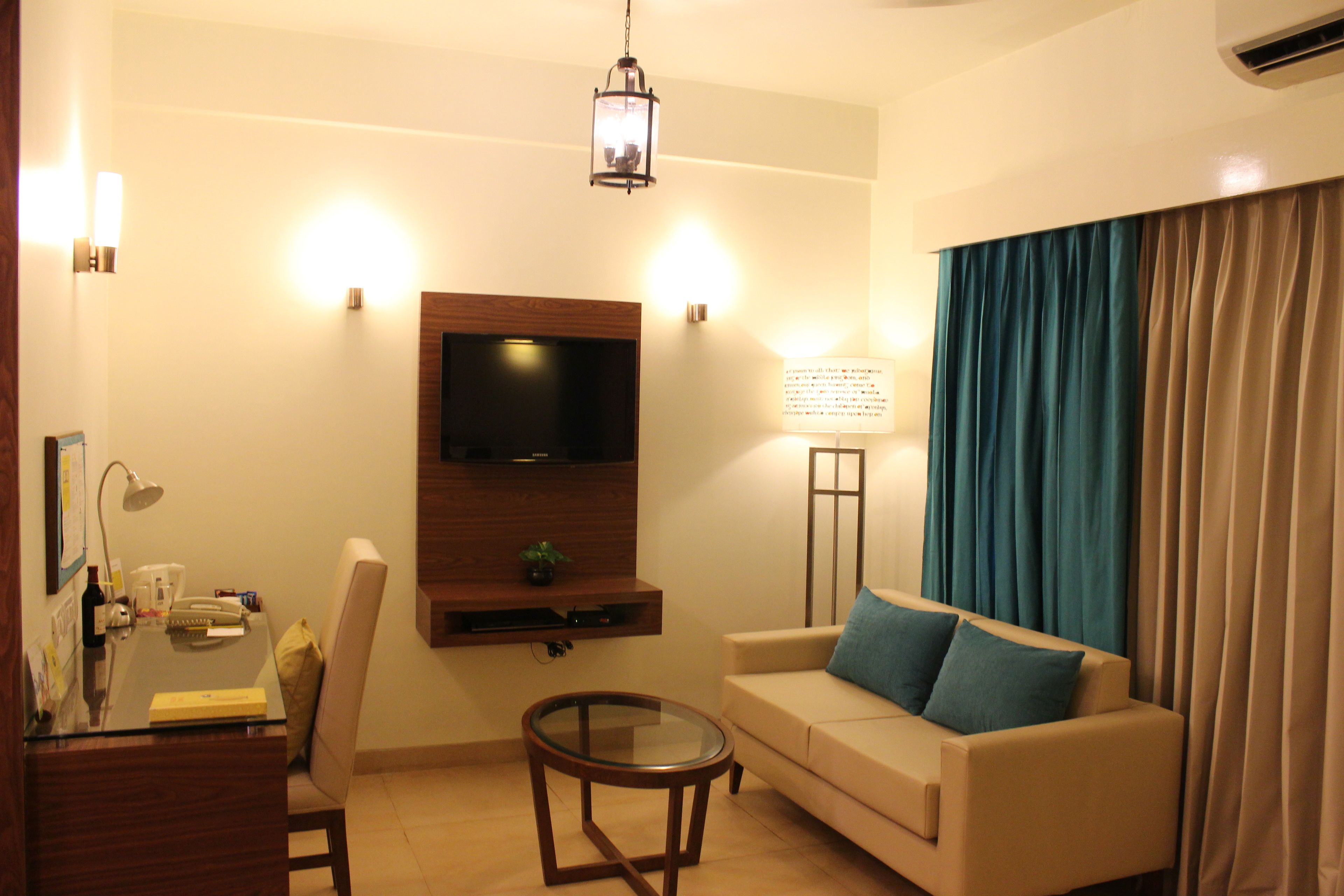 32-inch led tv with satellite channels, tv